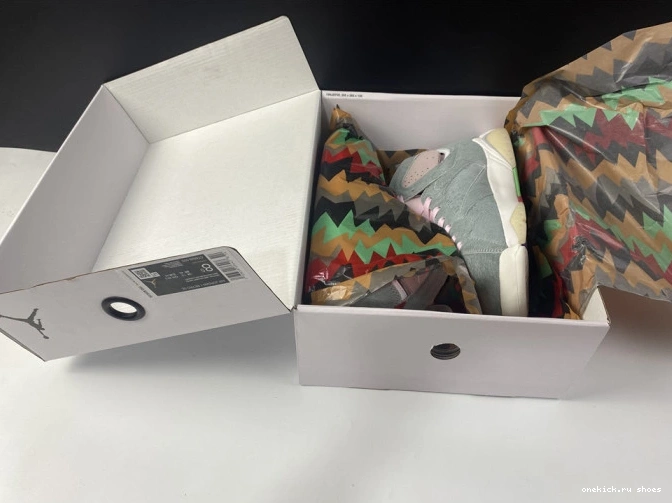 Rep Jordan Grey Neutral Air Retro 7 CT8528-002 0606